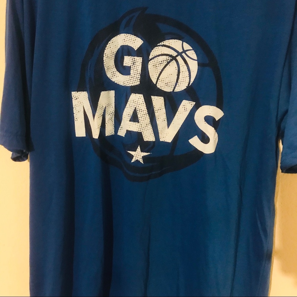 Dallas Mavericks vs SPURS NBA T-Shirt Size XL New
